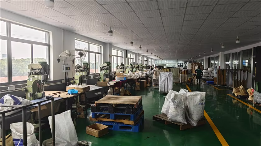 e01eab6ba871b95a80d0fc8c7bc1ea7f Riveting Machine